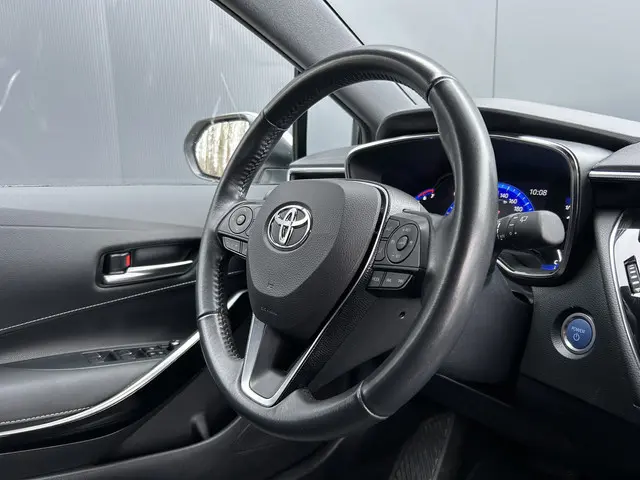 Toyota Corolla Touring Sports