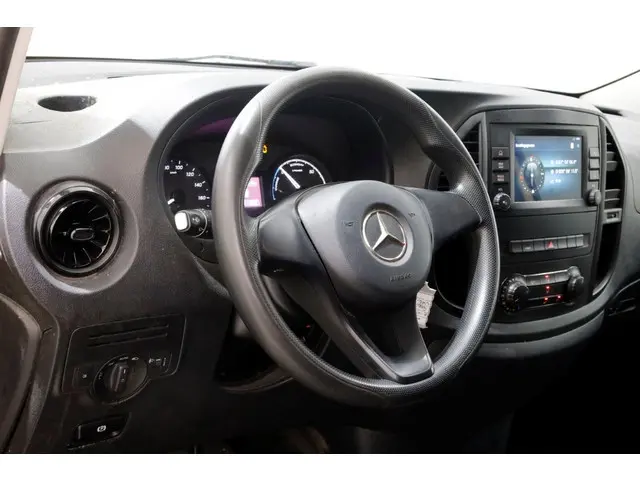 Mercedes-Benz eVito