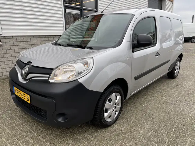 Renault Kangoo 1.5 dCi 90pk automaat  Energy Comfort Maxi L2H1 / vaste prijs rijklaar € 11.950 ex btw / lease vanaf € 256 / airco / zilver metallic / pdc achter !