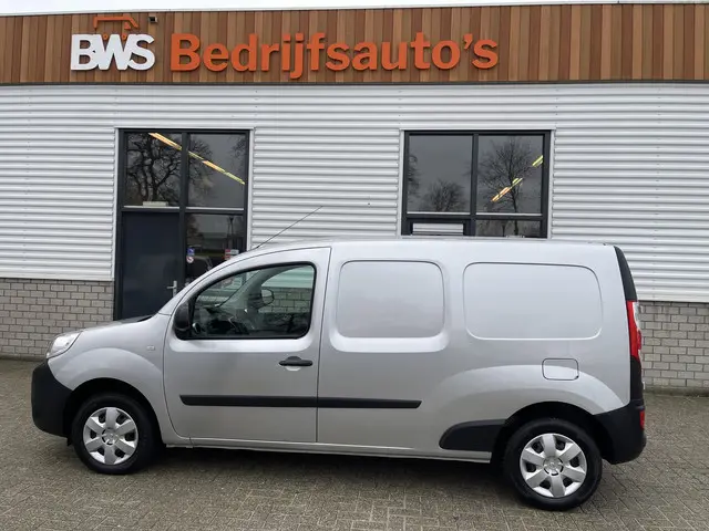 Renault Kangoo 1.5 dCi 90pk automaat  Energy Comfort Maxi L2H1 / vaste prijs rijklaar € 11.950 ex btw / lease vanaf € 256 / airco / zilver metallic / pdc achter !