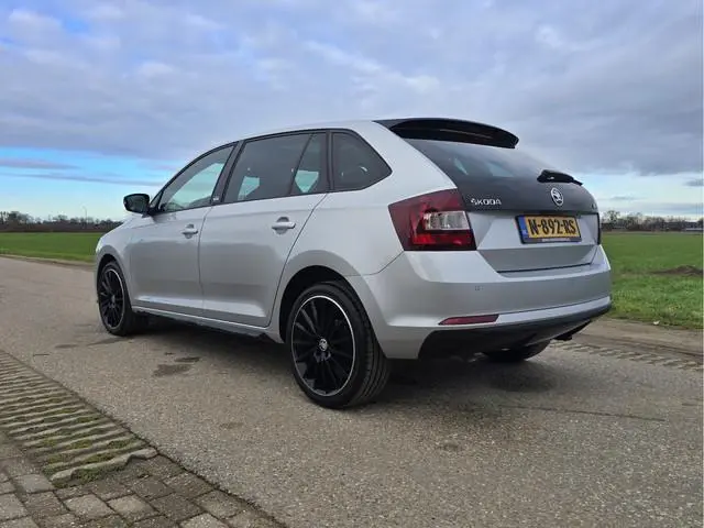 ŠKODA Rapid Spaceback 1.0 TSI Greentech Clever - 110 Pk - Euro 6 - AUTOMAAT - Navi - PDC V+A