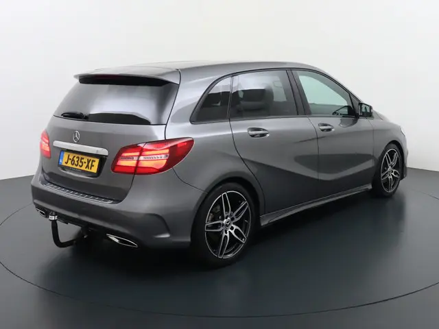 Mercedes-Benz B-klasse 200 Ambition | Trekhaak Carplay Sfeer