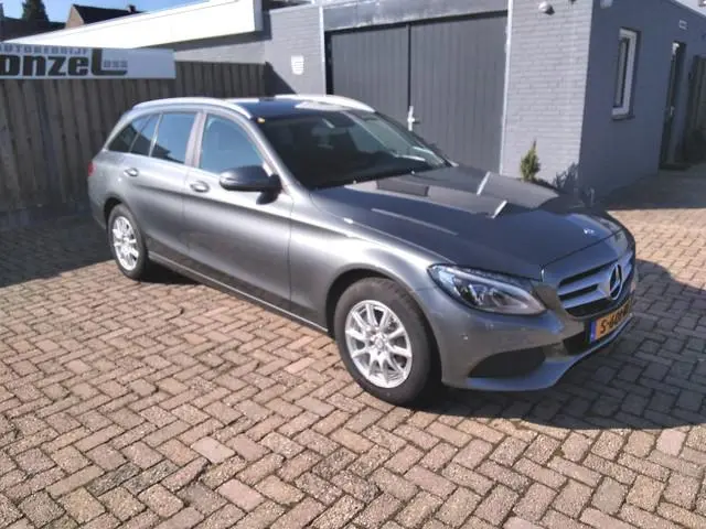 Mercedes-Benz C 180 station NAVIGATIE + lane assist .