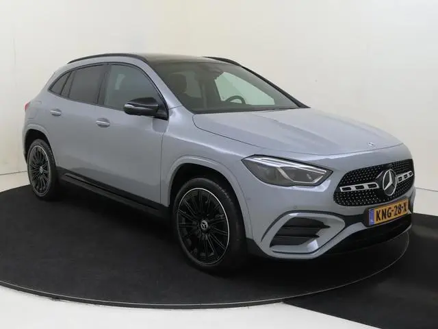 Mercedes-Benz GLA-klasse 250 e Business Solution AMG AMG Line Plus - Panoramadak - Head-Up-Display -...