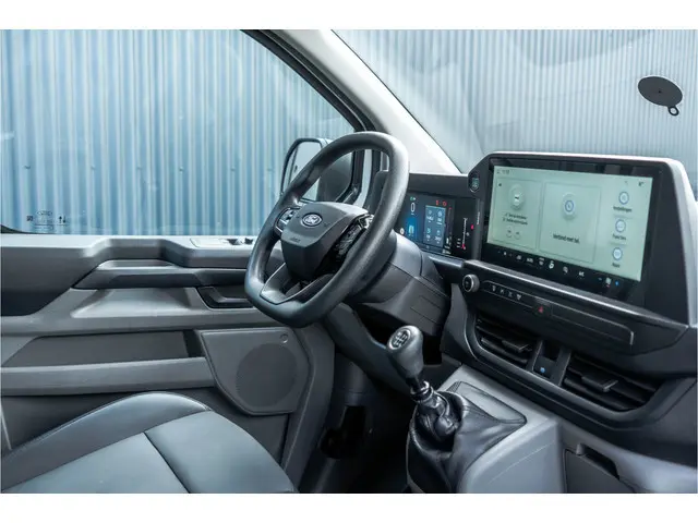 Ford Transit Custom 2.0 TDCI L2H1 | 130PK | CarPlay | Navi | Camera | LED | Cruise | Airco | 3-Zits