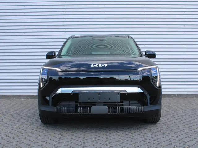 Kia EV3 Plus Advanced 58.3 kWh | Nieuw | Direct leverbaar | Actieradius tot 414 km (WLTP) | 18% bijt...