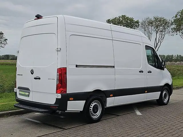 MERCEDES-BENZ SPRINTER 317 l2h2 mbux automaat!