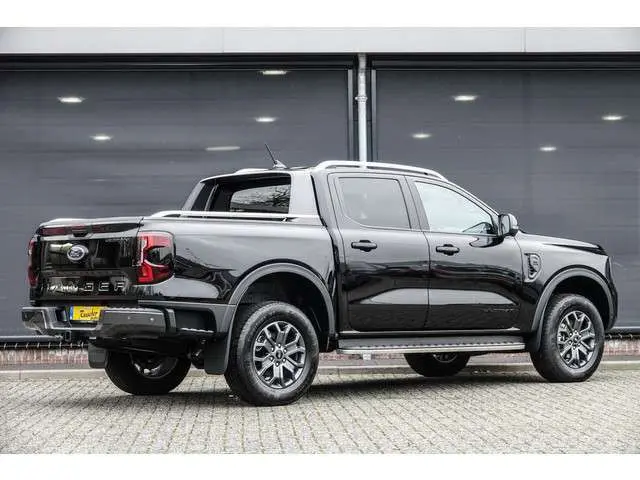 Ford Ranger Wildtrak 3.0 V6 240Pk Aut. | Double Cab | 2-persoons | 3.500Kg trekgewicht | Grijs kenteken | Agate Black