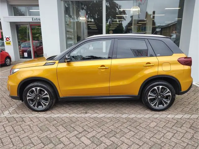 Suzuki Vitara 1.5 HYBRID STYLE AUTOMAAT Keyless | Stoelverwarming | Adaptive Cruise
