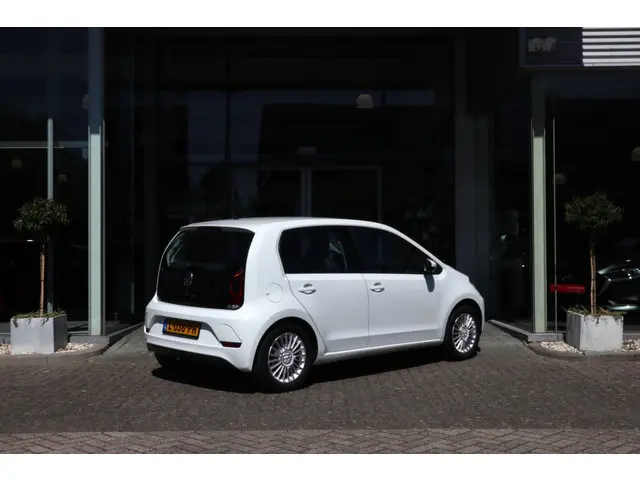 Volkswagen Up! 1.0 Airco / CV / Bluetooth / Audio / LM-Velgen