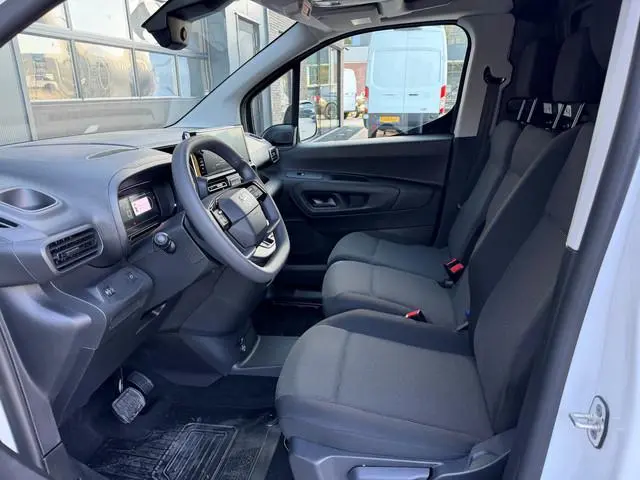 Toyota PROACE CITY Electric Comfort L1 50 kWh - Airco - Carplay - Cruise - Camera - Rijklaar