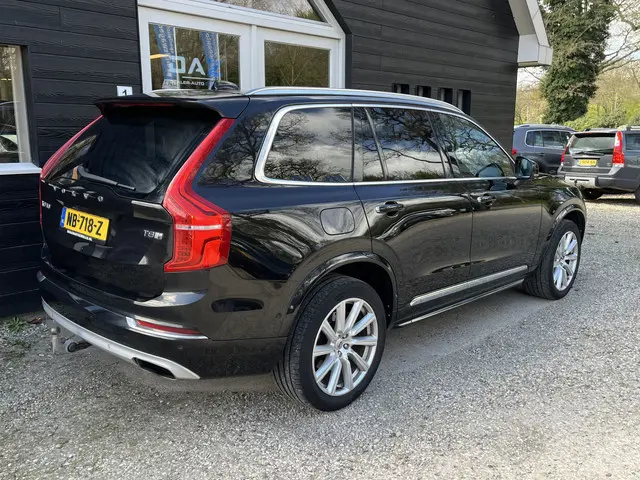 Volvo XC90 2.0 T8 Twin Engine AWD Inscription 7 Pers/Aut/Ecc/Leer/Navi/Pano