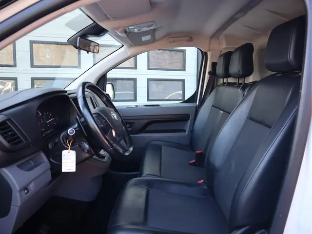 Toyota pro-ace
