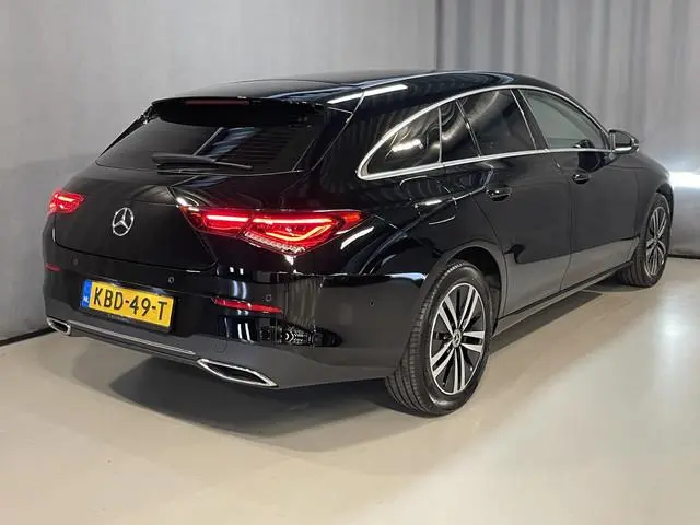 Mercedes-Benz CLA-klasse Shooting Brake 250 e 17"/Apple Carplay & Android Auto/LED/Stoelverwarming/C...