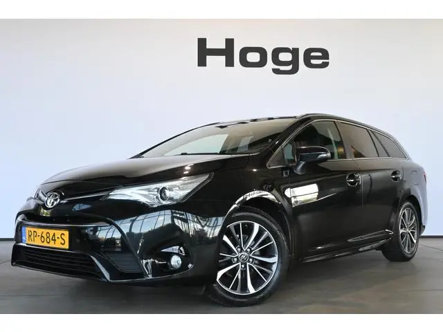 Toyota Avensis Touring Sports 1.8 VVT-i SkyView Limited Clima Navigatie Cruise Panoramadak Lane Assi...