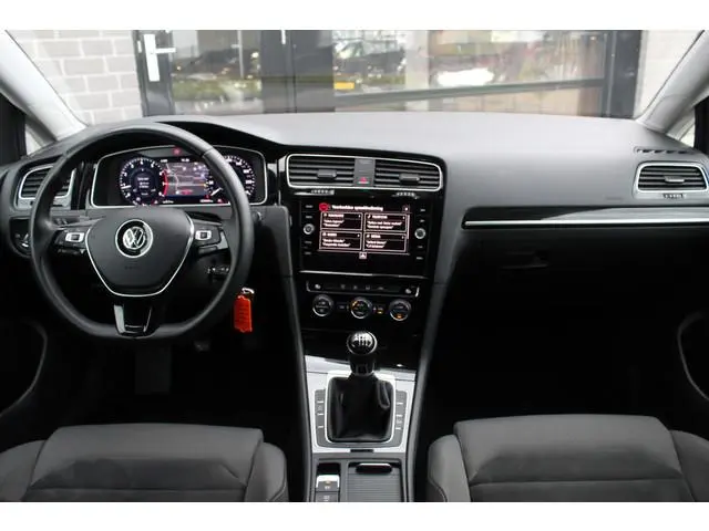 Volkswagen Golf 1.4 TSI Highline / R Line / Carplay / Virtual / N.A.P.