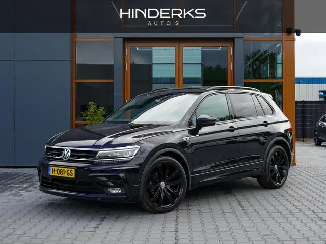 Volkswagen Tiguan 1.5 TSI Highl. Bus R | 3X R-Line | Pano | Trekhaak | Adap. Cruis