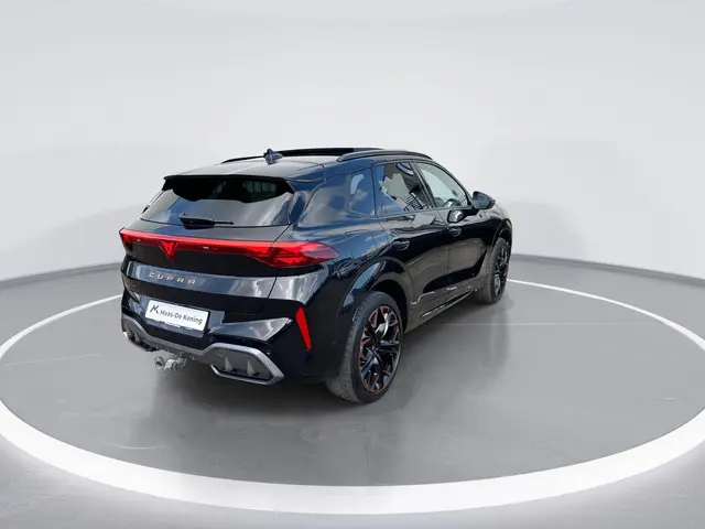 CUPRA Terramar 1.5TSIe-Hybrid 200kW/272PK VZ Performance · Panoramadak · Trekhaak · 360°Camera + Par...