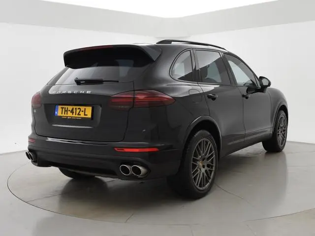 Porsche Cayenne 3.0 S E-HYBRID 416 PK + ADAPTIVE CRUISE | PANORAMA | 360 CAMERA | LUCHTVERING | APPL...