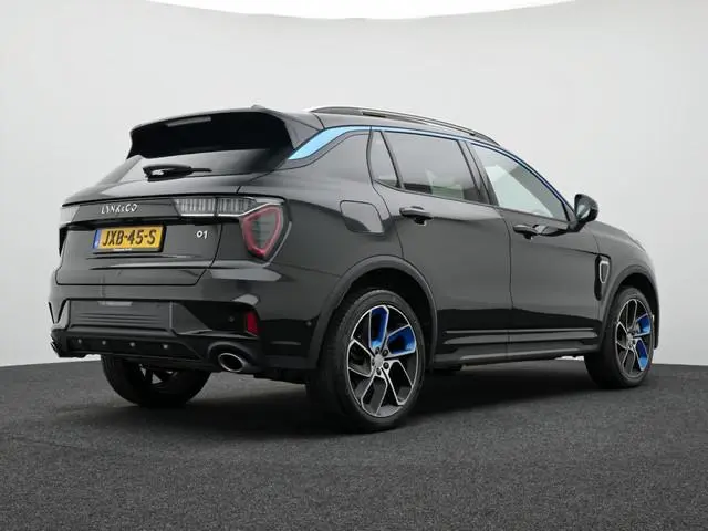 Lynk & Co 01