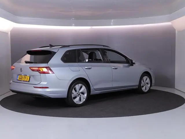 Volkswagen Golf Variant Life Business 1.5 TSI 85 kW 116 pk | Verlengde garantie | Navigatie | Parkee...