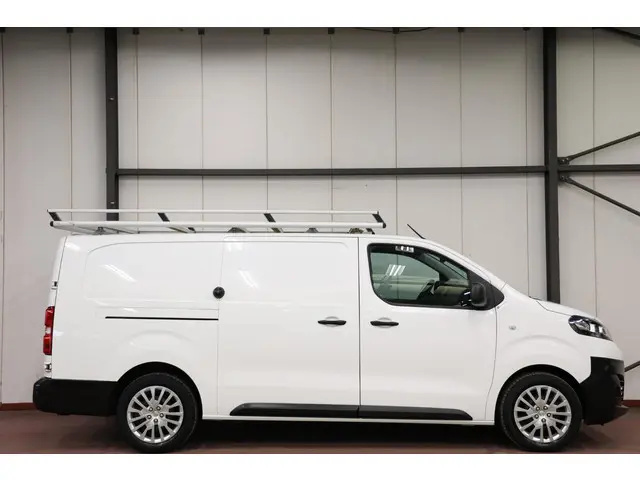 Opel Vivaro 1.5 CDTI L2H1 LANG IMPERIAAL EN TREKHAAK