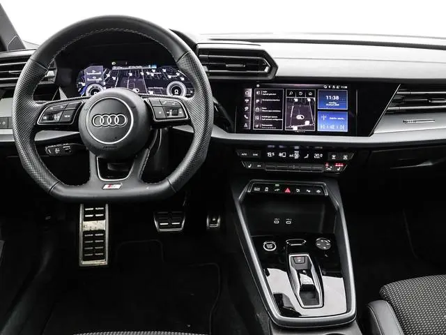 Audi A3 Sportback 40 TFSIe S-tronic 204pk S Edition · Camera · Parkeerassistent · Zwart Optiek Pakke...