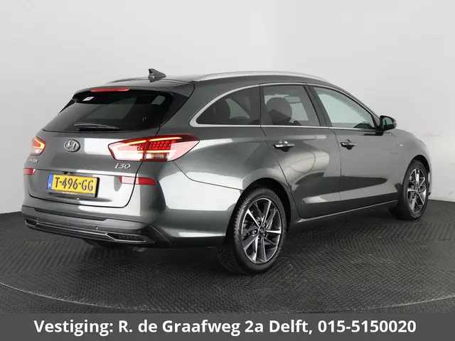 Hyundai i30 Wagon 1.5 T-GDi MHEV Premium | Stuur-/Stoelverwarming | Navigatie | Parkeersensoren voor...