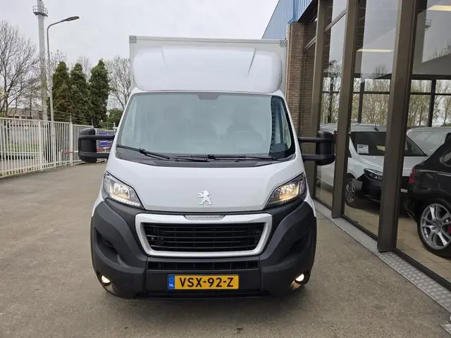 Citroën Jumper / Peugeot Boxer 140 PK Lowliner  Laadklep / Oprijklep Lage instap Airco Cruisecontrol