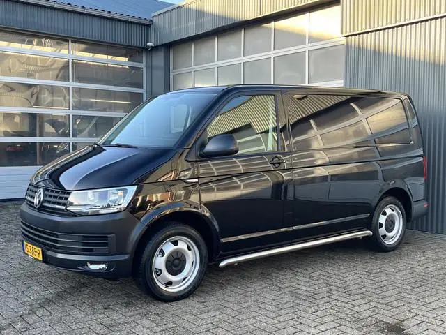 Volkswagen Transporter 2.0 TDI L1H1 150pk BTW VRIJ!! Kastinrichting Cargolock Airco Cruise controle...
