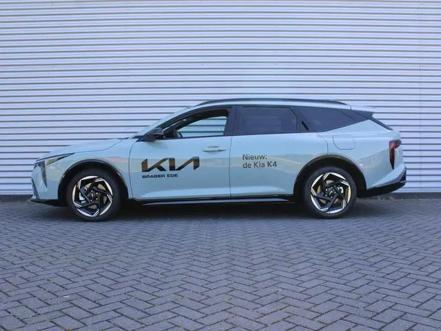 Kia K4