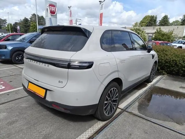 Leapmotor B10