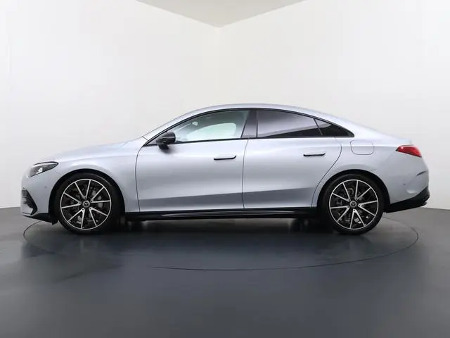 Mercedes-Benz CLA 180 Business Solution AMG | Night Pakket | Panoramadak | Adaptieve Cruise Control...