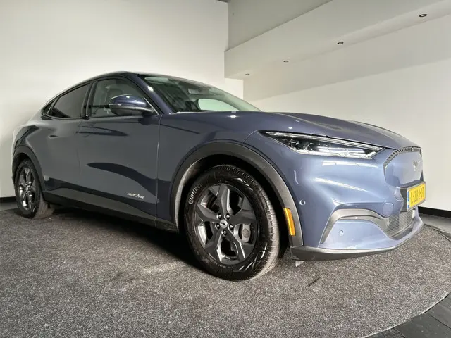 Ford Mustang Mach-E RWD 75 kWh Lederen Bekleding | Technology Pack | Nette Auto! SOH Waarde 93,4%