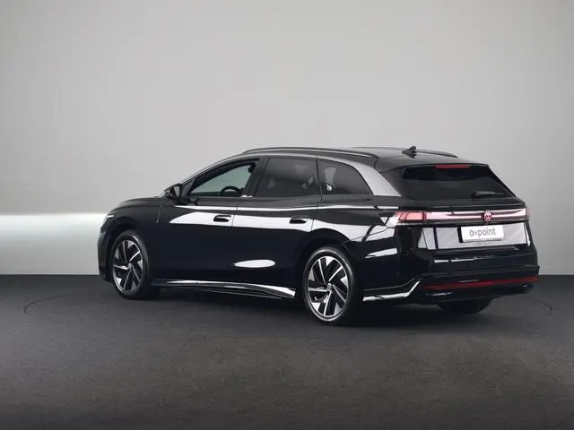 Volkswagen ID.7 Tourer Pro 77 kWh SOH 100% |286 pk | Navigatie | Warmtepomp | Trekhaak (wegklapbaar)...