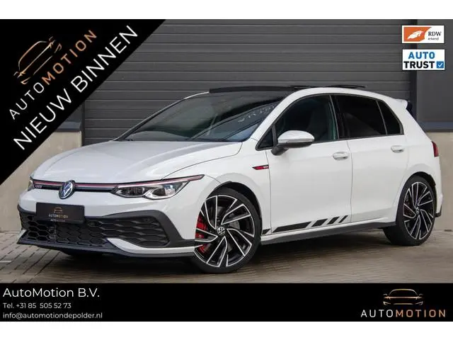 Volkswagen Golf 2.0 TSI GTI Clubsport PANO CAMERA IQ LIGHTS STOELVERWARMING 19 INCH SFEER
