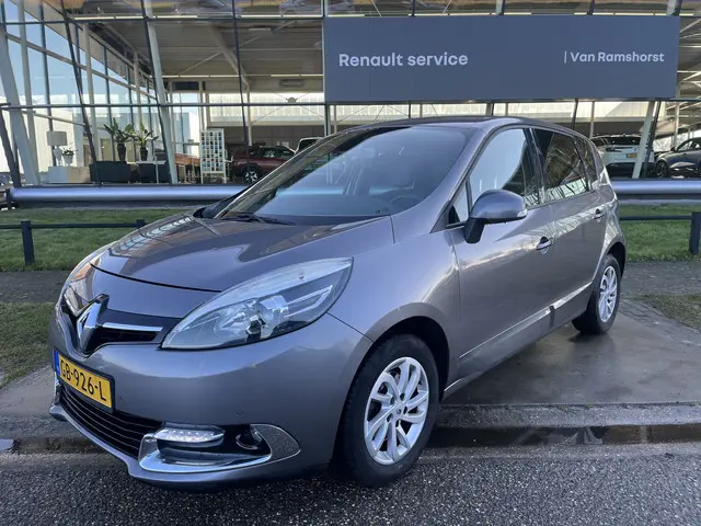 Renault Scénic 1.5 dCi Dynamique / Trekhaak / Climate / PDC V+A / Keyless / Navi / Cruise / LMV /