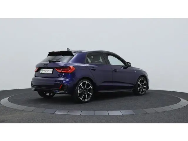 Audi A1 Sportback 30 TFSI S Line Black Ed. | Private Lease 529,- p.m.