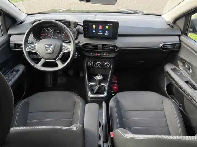 Dacia Jogger 1.0 TCe 110 Extreme 7-Persoons / Camera / Climate / Cruise / LMV /