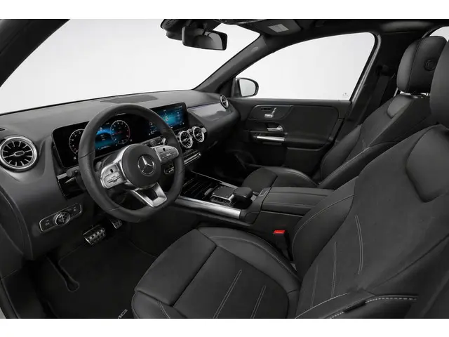 Mercedes-Benz B-klasse 180 AMG line | Trekhaak Camera