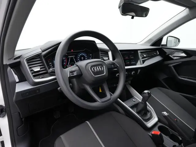 Audi A1 Sportback 25 TFSI 95 pk Attraction | Carplay | Virtual Cockpit | Audi pre sense | Lane Assis...