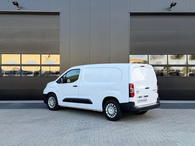 Toyota pro-ace