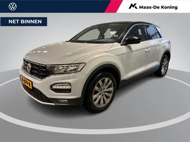 Volkswagen T-Roc 1.5 TSI 150pk DSG Sport · Camera · Apple/Android Car Play · Elek. Achterklep · Stoe...