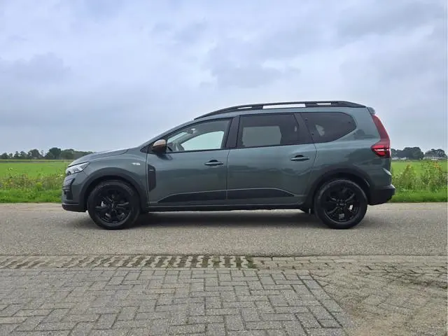 Dacia Jogger 1.6 Hybrid Extreme 7p. - 140 Pk - Navi - ParkeerCamera