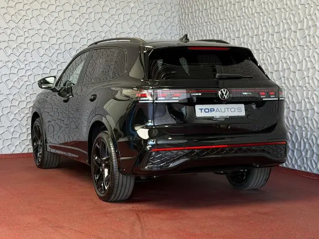 Volkswagen Tiguan 1.5 eHYBRID 272 PK NW AUTO R-LINE VW.TREKHAAK  BLACK PANO XL.NAVI STOEL/STUUR VERW...