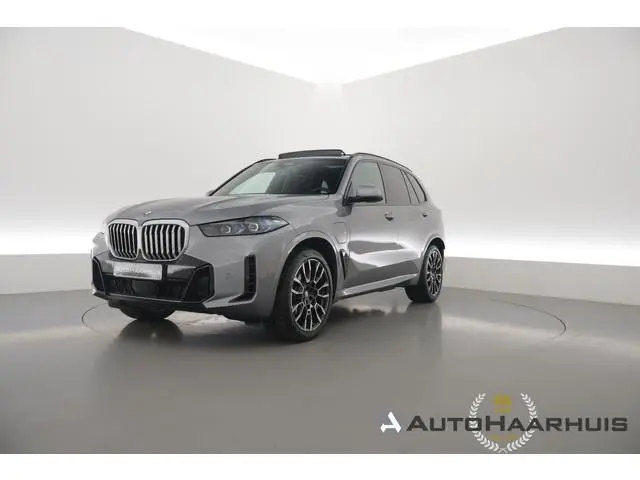 BMW X5 xDrive50e | Rijklaar! | Elek. trekhaak | Stoel+stuurverw.| Pano | HUD | Luchtvering | 360*+PD...