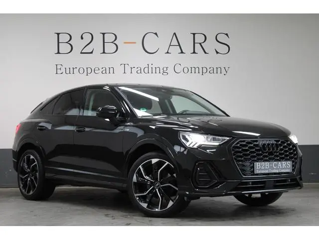 Audi Q3 Sportback 35 TFSI | S-line | Black Optik | LED | Trekhaak | Virtual