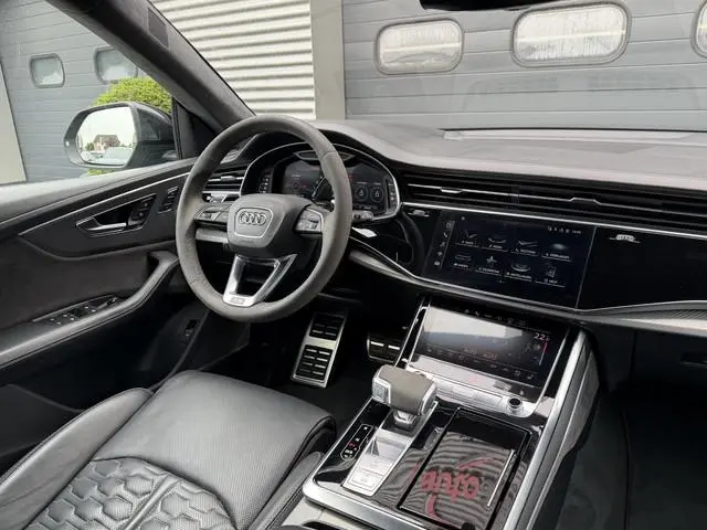 Audi RS Q8 4.0 TFSI RS Q8 quattro | Akrapovic | RS Dynamic | Panoramdak | Bang & Olufsen Advanced |...