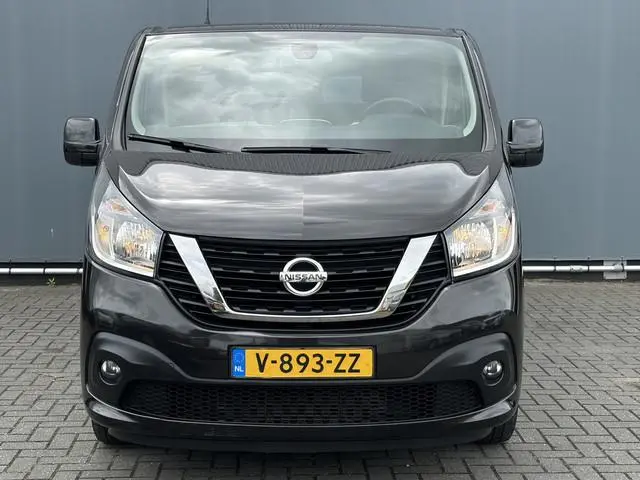 Nissan NV300