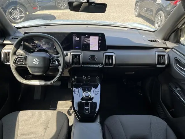 Suzuki e VITARA Select 61 kWh | Direct uit voorraad leverbaar | €2.000,- voordeel | Suzuki Safety Sy...